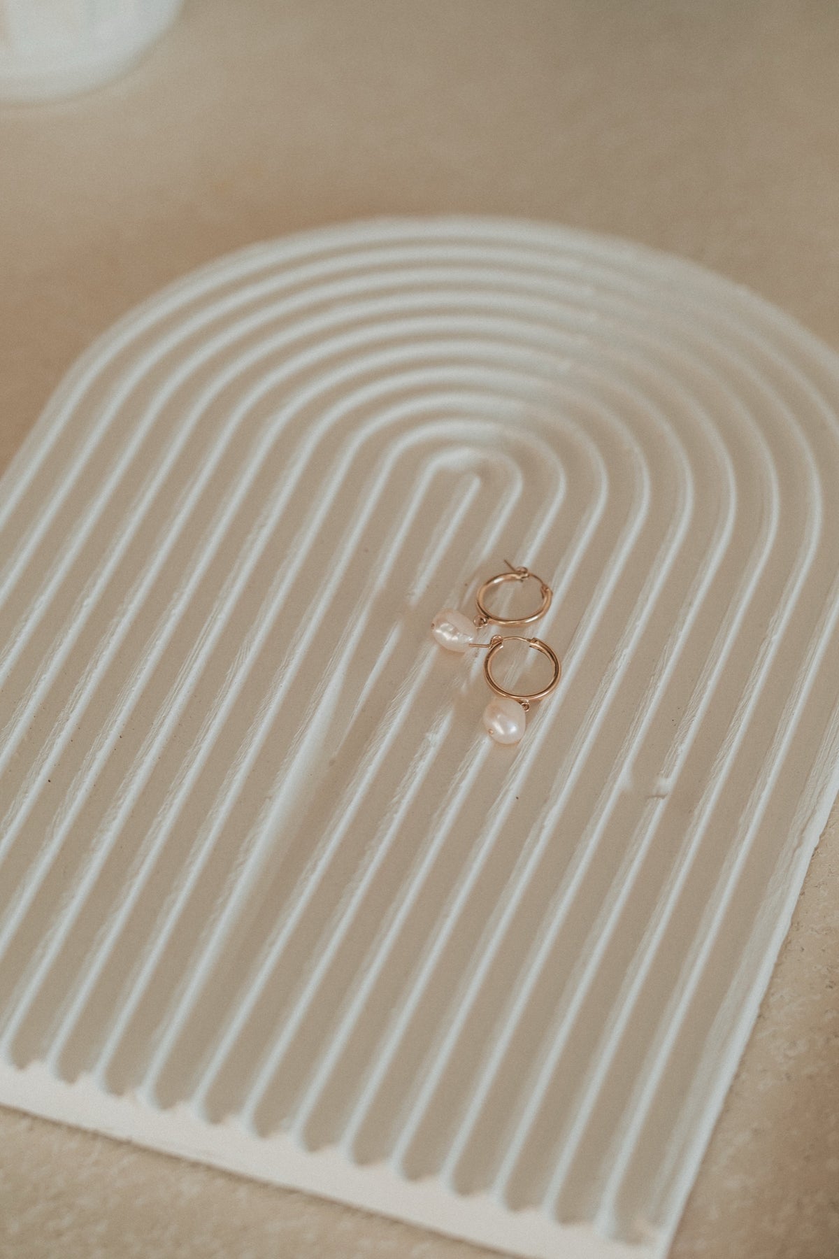 Gold 19 mm Huggie Hoops with Freshwater Baroque Pearl