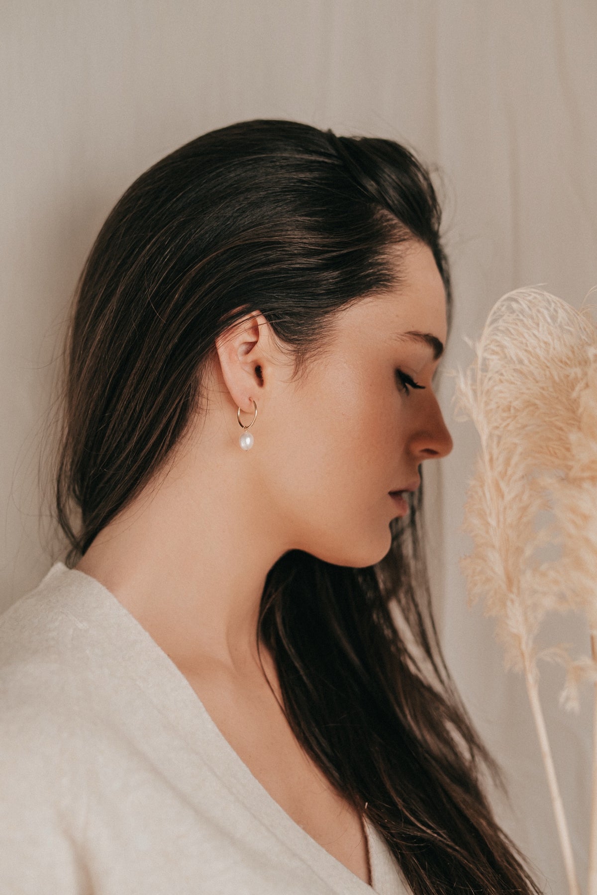 Round Pearl Endless Hoops, 12 mm, detail
