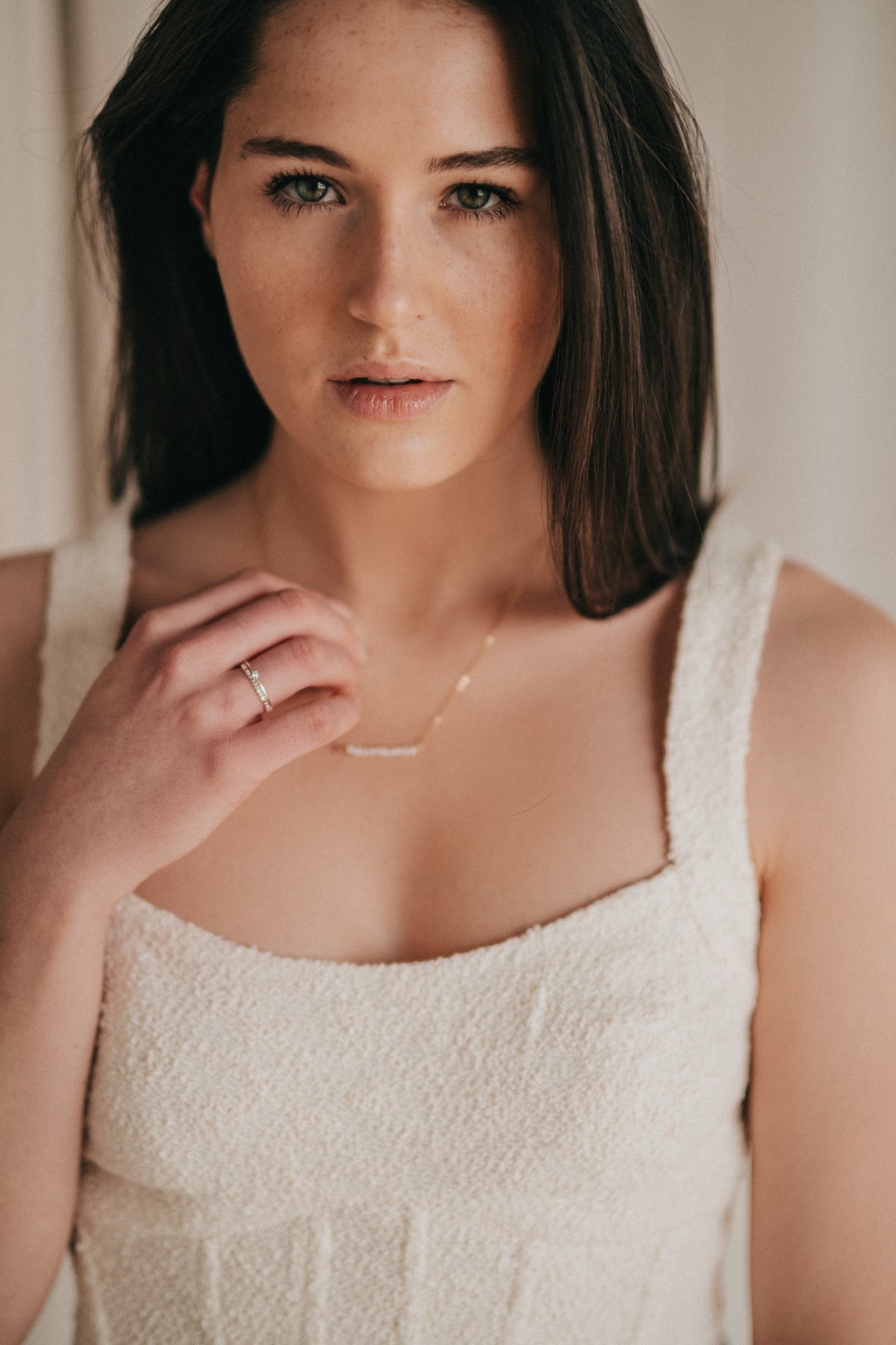 Pearl Bar Necklace, detail