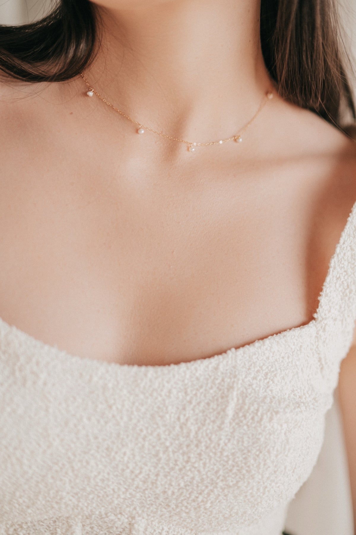 Tiny Pearl Choker